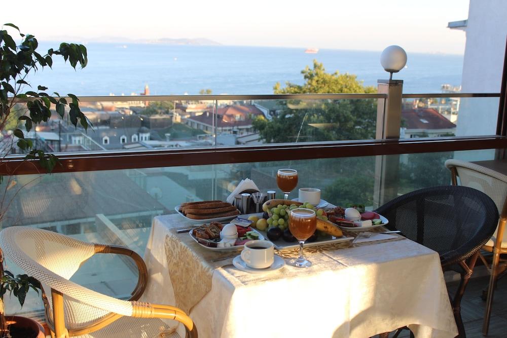 Nayla Palace Hotel Istanbul Exterior photo